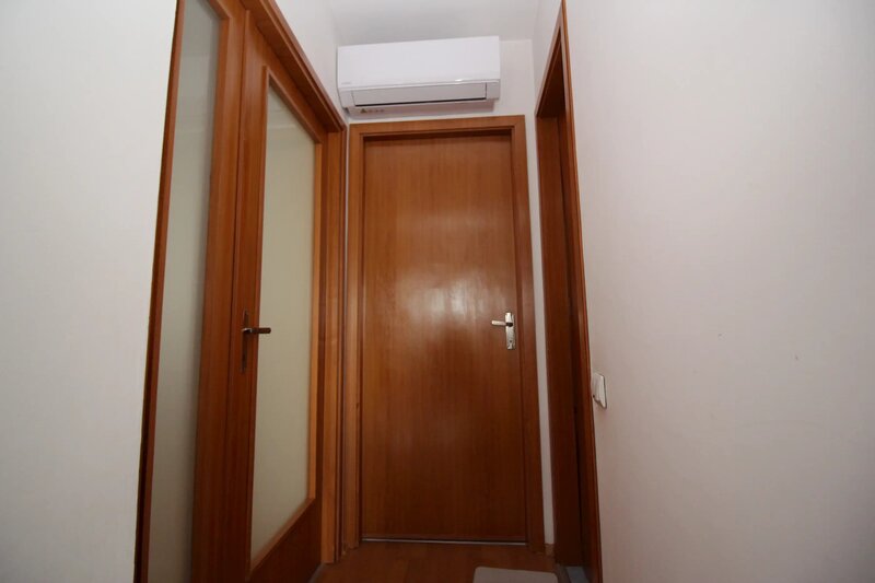 Crangasi Ceahlaul, 3 camere modificat din 4, centrala proprie, mobilat