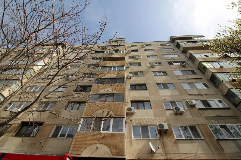Crangasi Ceahlaul, 3 camere modificat din 4, centrala proprie, mobilat